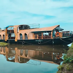 kalappura-homestay-n-houseboats.hotels-alappuzha.com/